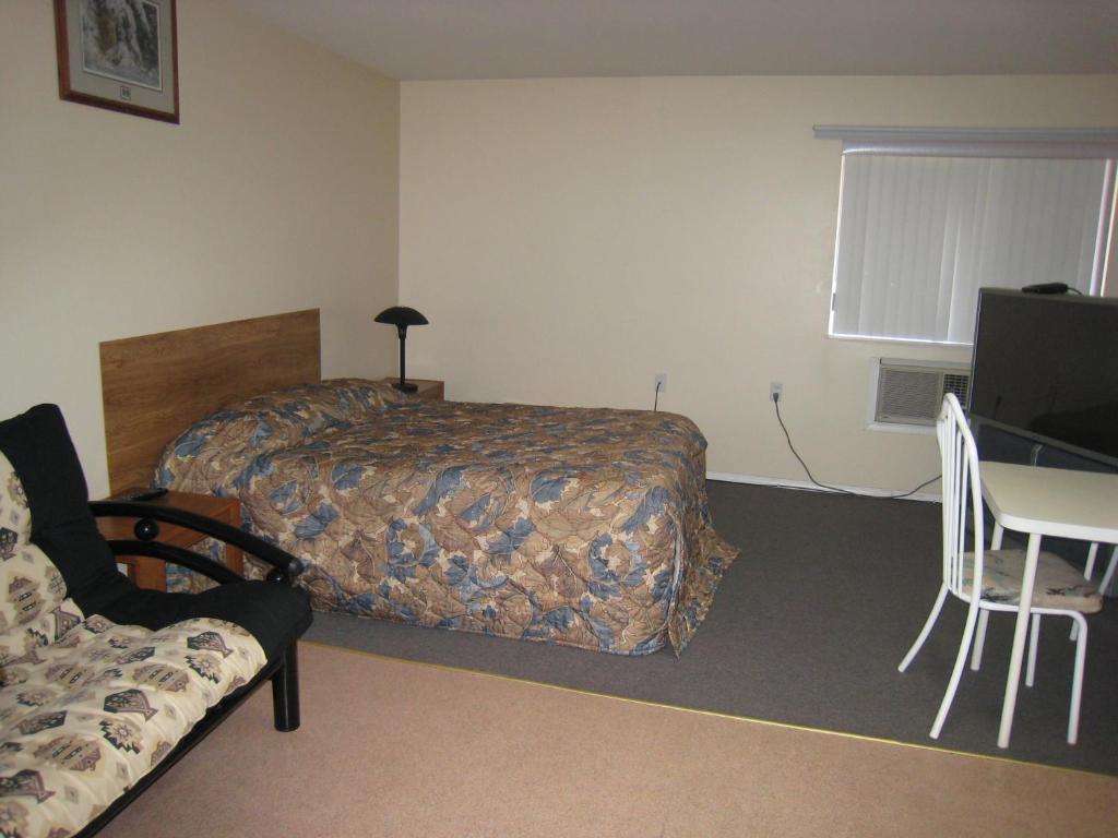 Fraser Bridge Inn And Rv Park Quesnel Quarto foto